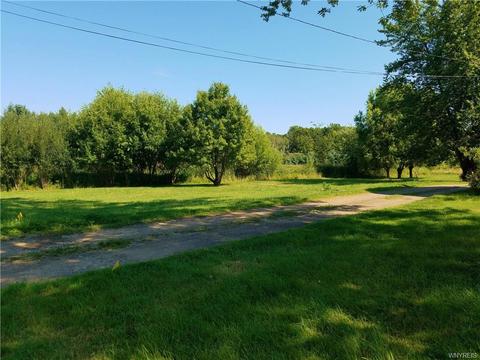 3683 Middle Rd, Dunkirk, NY 14048 photo 8