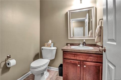 151 Slate Bottom Dr, Depew, NY 14043 photo 25