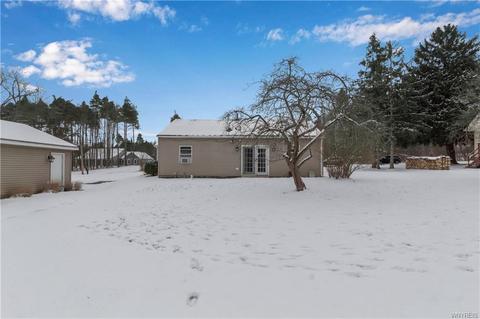 6754 Black Rd, Evans, NY 14047 photo 33