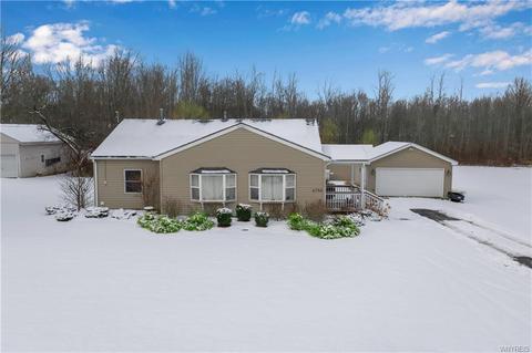 6754 Black Rd, Evans, NY 14047 photo 3