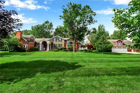 58 Schlemmer Rd, Lancaster, NY 14086 photo 2