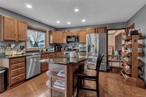 2 Hemlock Ln, Lancaster, NY 14086 photo 8