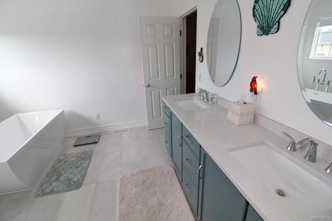 2 Chestnut Cor, Lancaster, NY 14086 photo 28