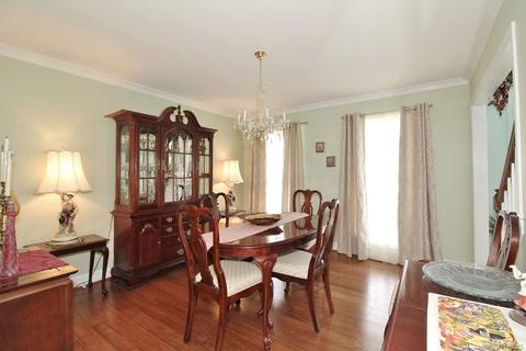 2 Chestnut Cor, Lancaster, NY 14086 photo 12
