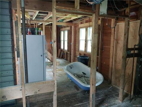 9654 Lenox St, Evans, NY 14006 photo 20