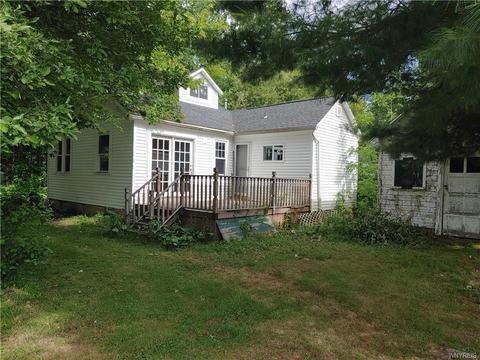 9654 Lenox St, Evans, NY 14006 photo 7