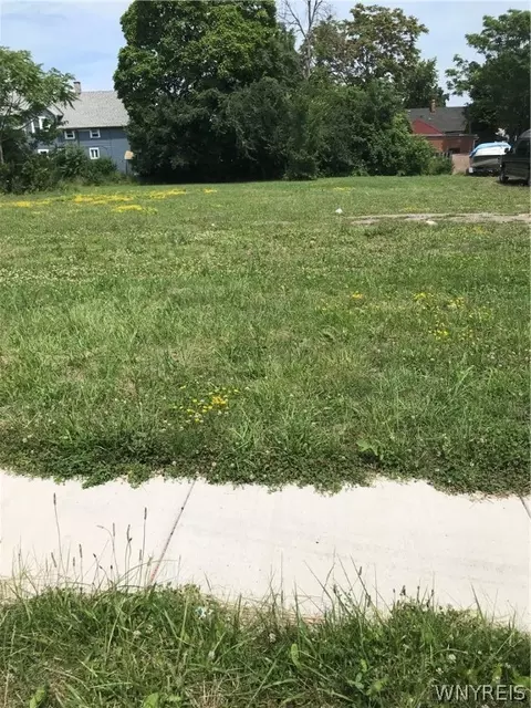 620 High St, Buffalo, NY 14211