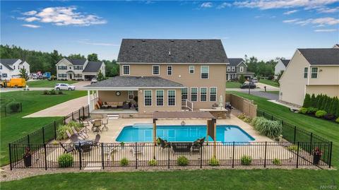4939 Cloverleaf Ln, Pendleton, NY 14094 photo 14