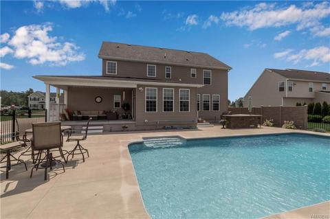 4939 Cloverleaf Ln, Pendleton, NY 14094 photo 6