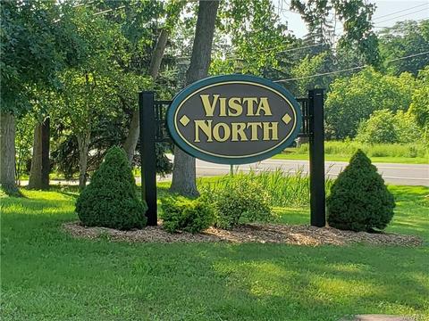 4950 Big Vista Dr, Lewiston, NY 14092