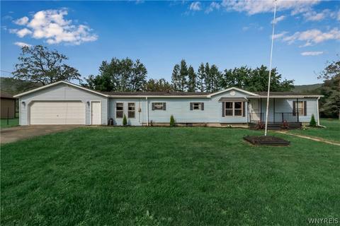 26 Forest Ave, Salamanca, NY 14779
