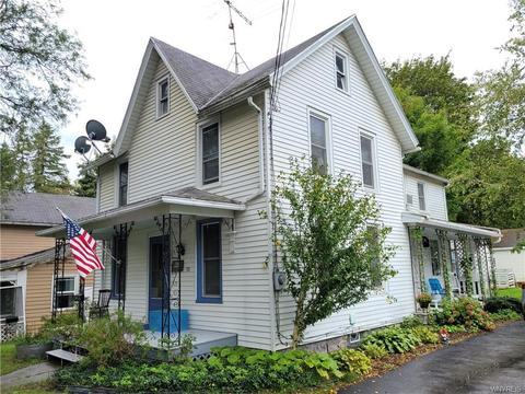 38 Genesee St, Mount Morris, NY 14510 photo 2