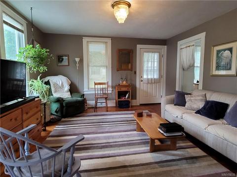 38 Genesee St, Mount Morris, NY 14510 photo 4