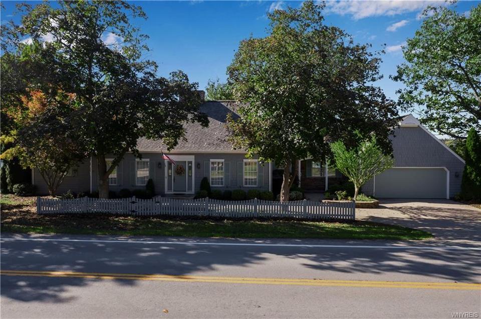 4676 Lower River Rd, Lewiston, NY 14092 49 Photos MLS B1372406