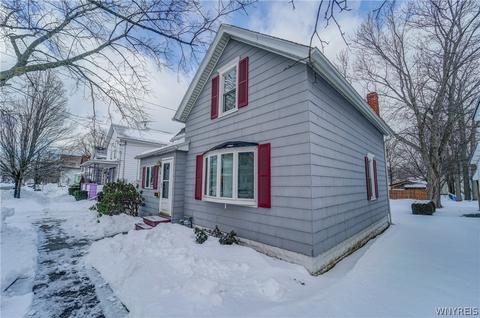 70 E Front St, Dunkirk, NY 14048 photo 3