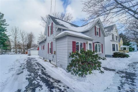 70 E Front St, Dunkirk, NY 14048 photo 2