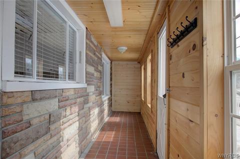34 Cedar St, Newstead, NY 14001 photo 4