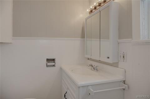 34 Cedar St, Newstead, NY 14001 photo 13