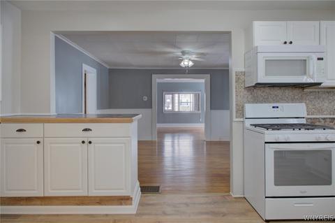 34 Cedar St, Newstead, NY 14001 photo 6