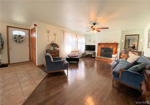 413 Transit Rd, Orchard Park, NY 14127 photo 2