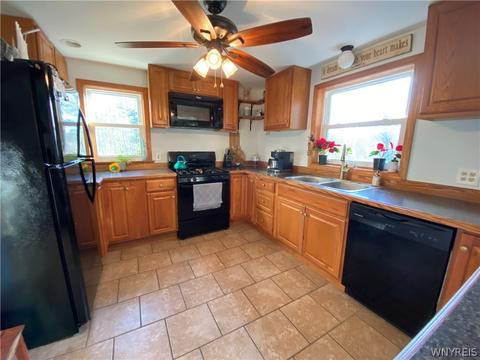 413 Transit Rd, Orchard Park, NY 14127 photo 3