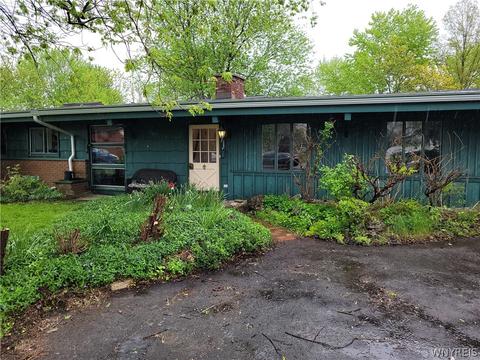 6895 Townline Rd, Pendleton, NY 14120 photo 1