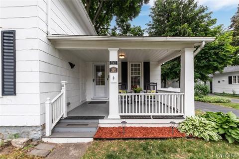 424 Plain St, Lewiston, NY 14092 photo 3