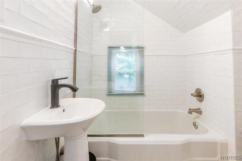 424 Plain St, Lewiston, NY 14092 photo 25