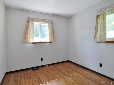 16 Botimer St, Lancaster, NY 14086 photo 16