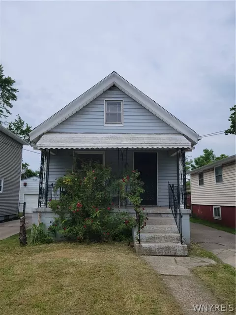114 Drexel Rd, Buffalo, NY 14214