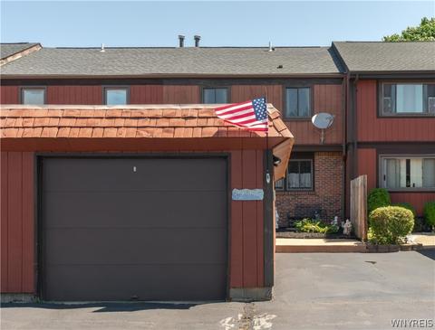 1295 Peppertree Dr, Evans, NY 14047 photo 2