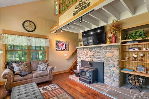 9546 Phillips Rd, Holland, NY 14080 photo 19