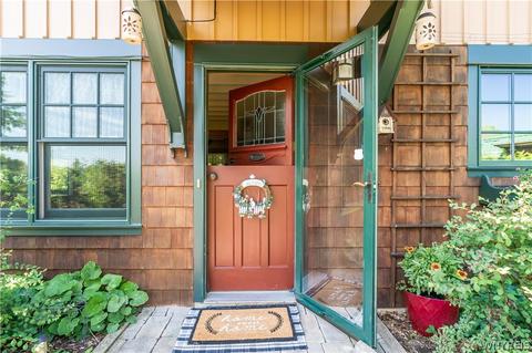 9546 Phillips Rd, Holland, NY 14080 photo 4