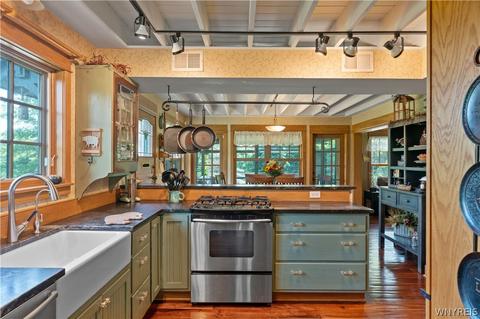 9546 Phillips Rd, Holland, NY 14080 photo 10