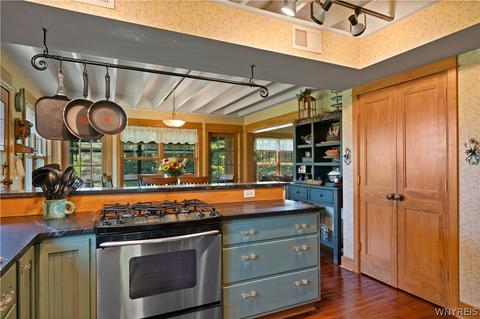 9546 Phillips Rd, Holland, NY 14080 photo 9