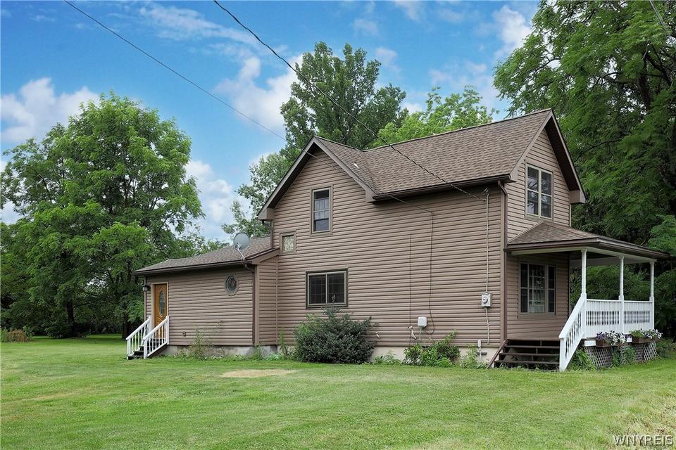  4678 E Lake Rd, Wilson, NY 14172 photo 4