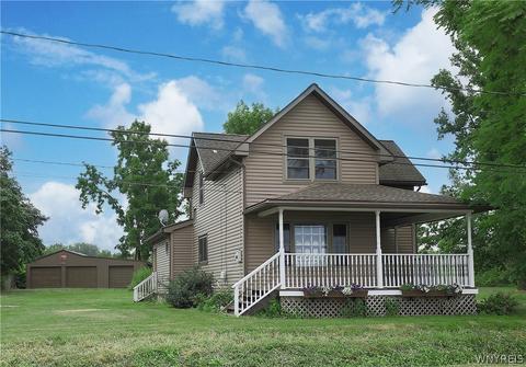 4678 E Lake Rd, Wilson, NY 14172