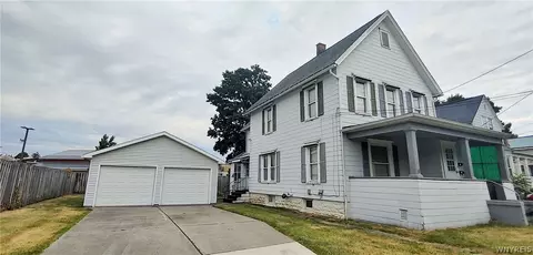 51 Walnut St, Persia, NY 14070