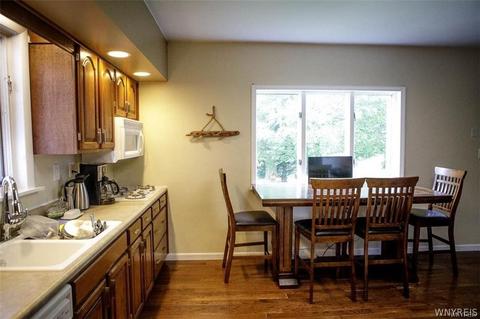 6259 Aiken Rd, Pendleton, NY 14094 photo 5