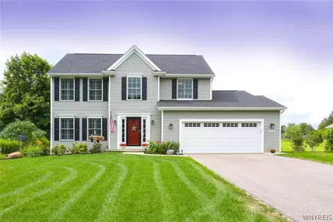 4824 California Rd, Orchard Park, NY 14127