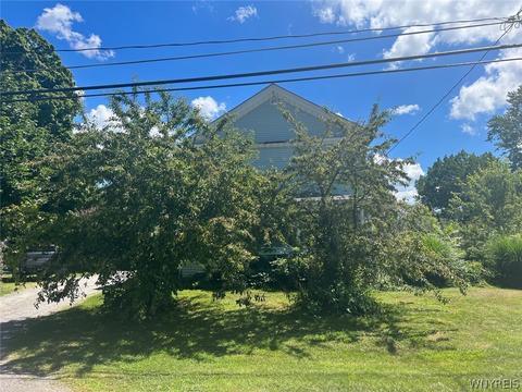 6943 Versailles Rd, Evans, NY 14047 photo 1