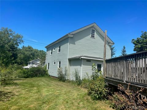 6943 Versailles Rd, Evans, NY 14047 photo 5