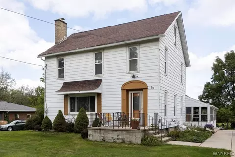 60 Pleasant View Dr, Lancaster, NY 14086