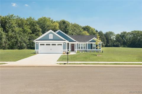 4926 Brauer Dr, Pendleton, NY 14094 photo 1
