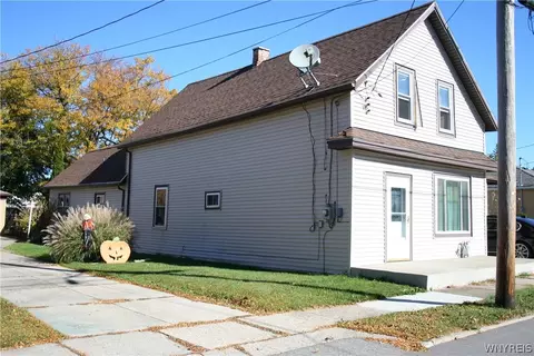184 Gates St, Sloan, NY 14212