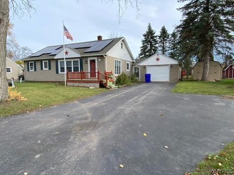 2755 West Ave, Newfane, NY 14108
