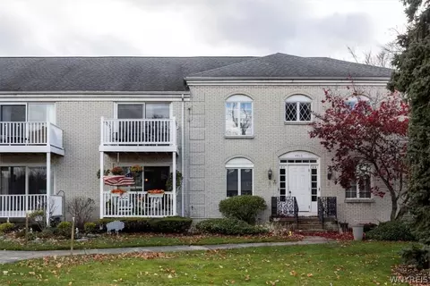 4415 Main St #7, Amherst, NY 14226