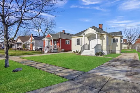 409 Tremont Ave, Kenmore, NY 14217