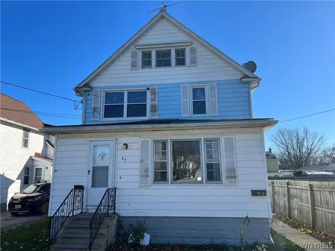 85 16th Ave, North Tonawanda, NY 14120