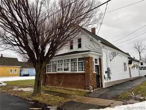 95 Lombard St, Buffalo, NY 14212